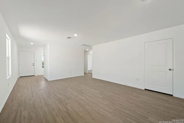 $1,450 | 3624 Axis Hl Street, New Braunfels, TX 78132