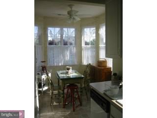 32 Fallview Court Hamilton Square, NJ 08690 - Photo 3 of 6 Gallery Image 3