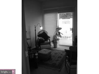 32 Fallview Court Hamilton Square, NJ 08690 - Photo 4 of 6 Gallery Image 4