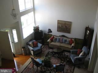 32 Fallview Court Hamilton Square, NJ 08690 - Photo 5 of 6 Gallery Image 5