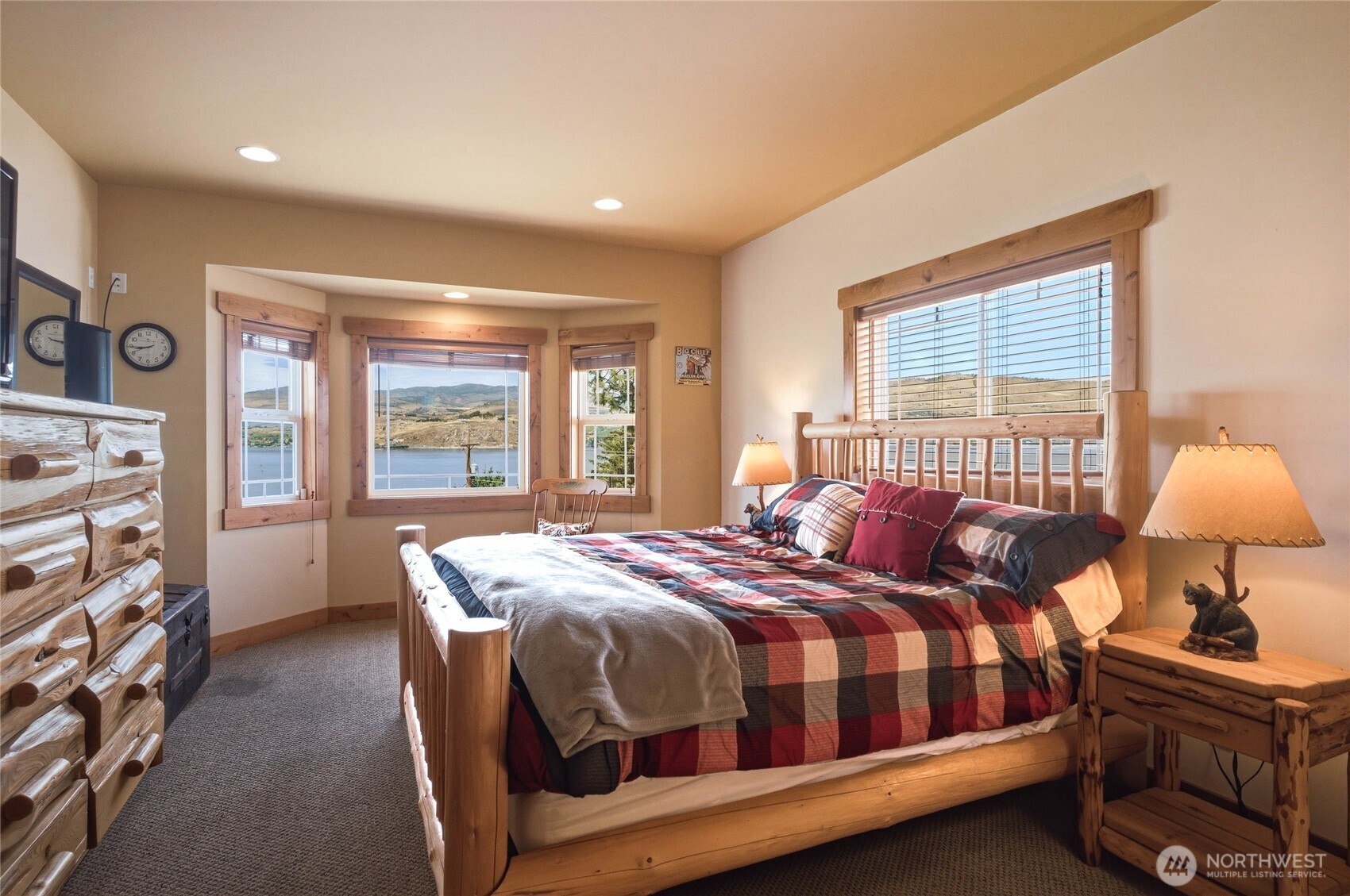 915 South Lakeshore Road Chelan, WA 98816 - Photo 32 of 40