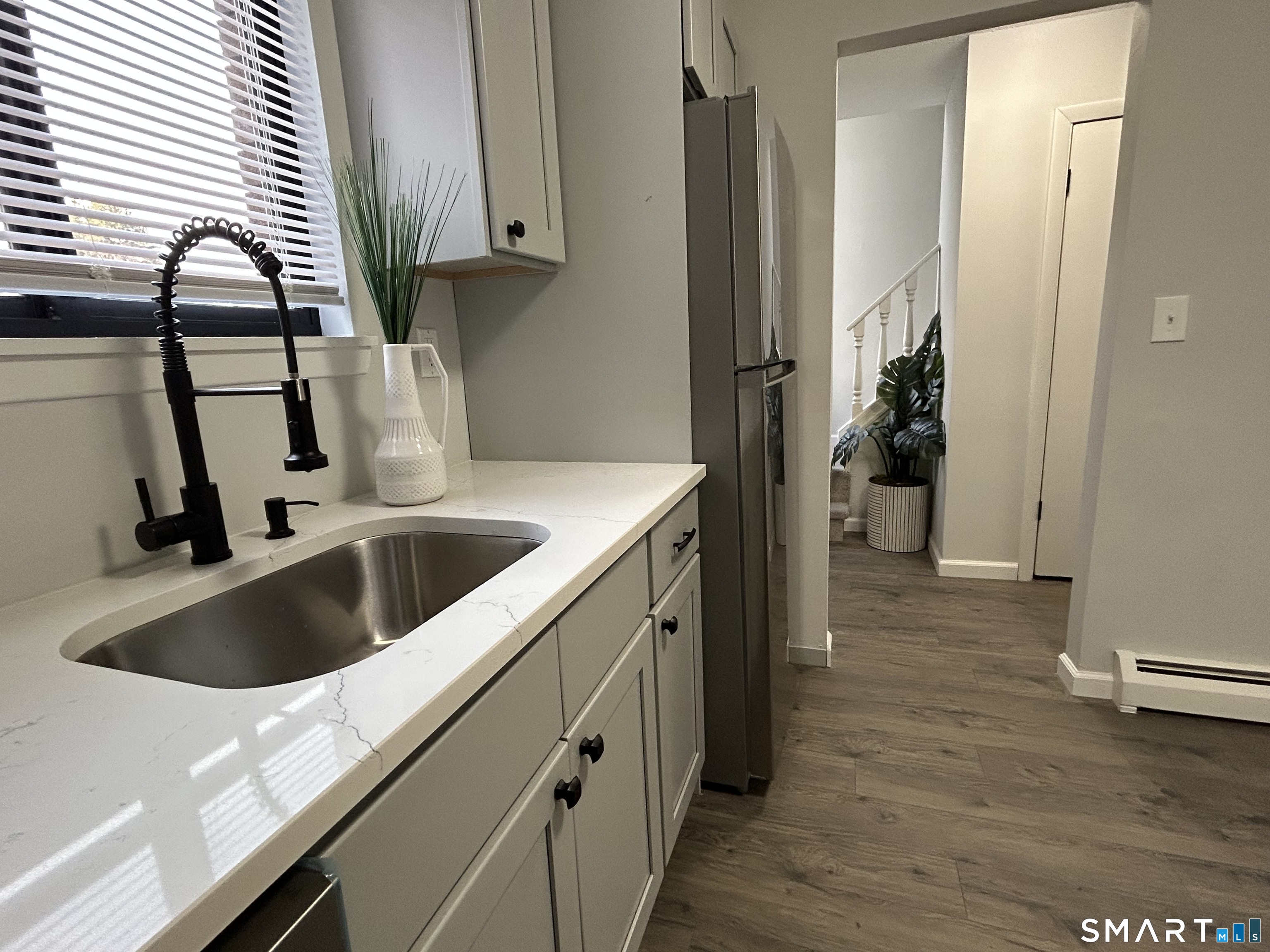 111 Sutton Place, Unit 111 Bloomfield, CT 06002 - Photo 18 of 39