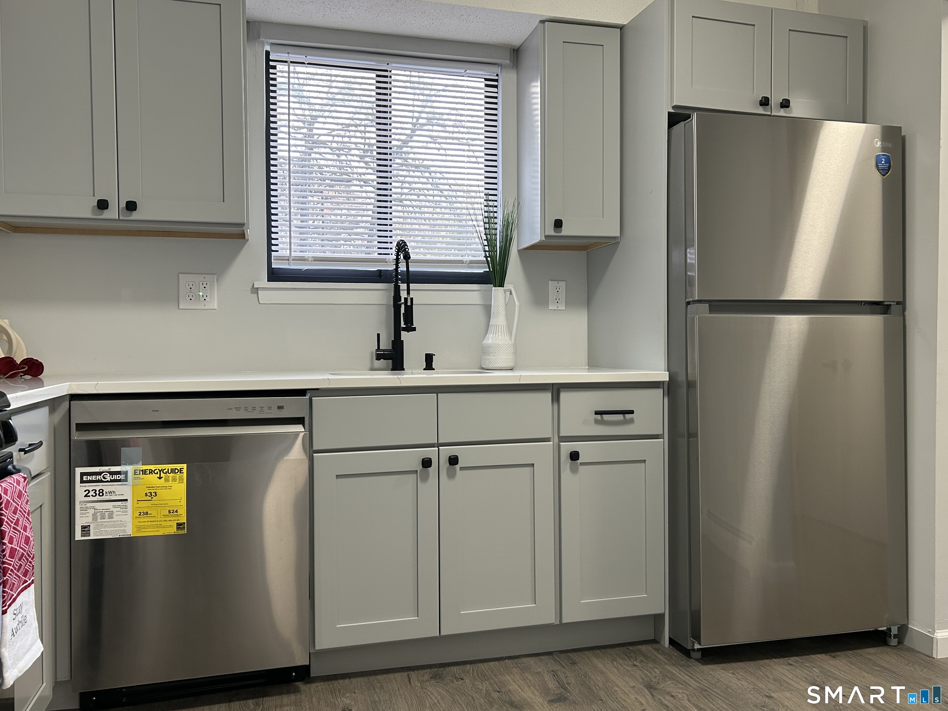 111 Sutton Place, Unit 111 Bloomfield, CT 06002 - Photo 21 of 39