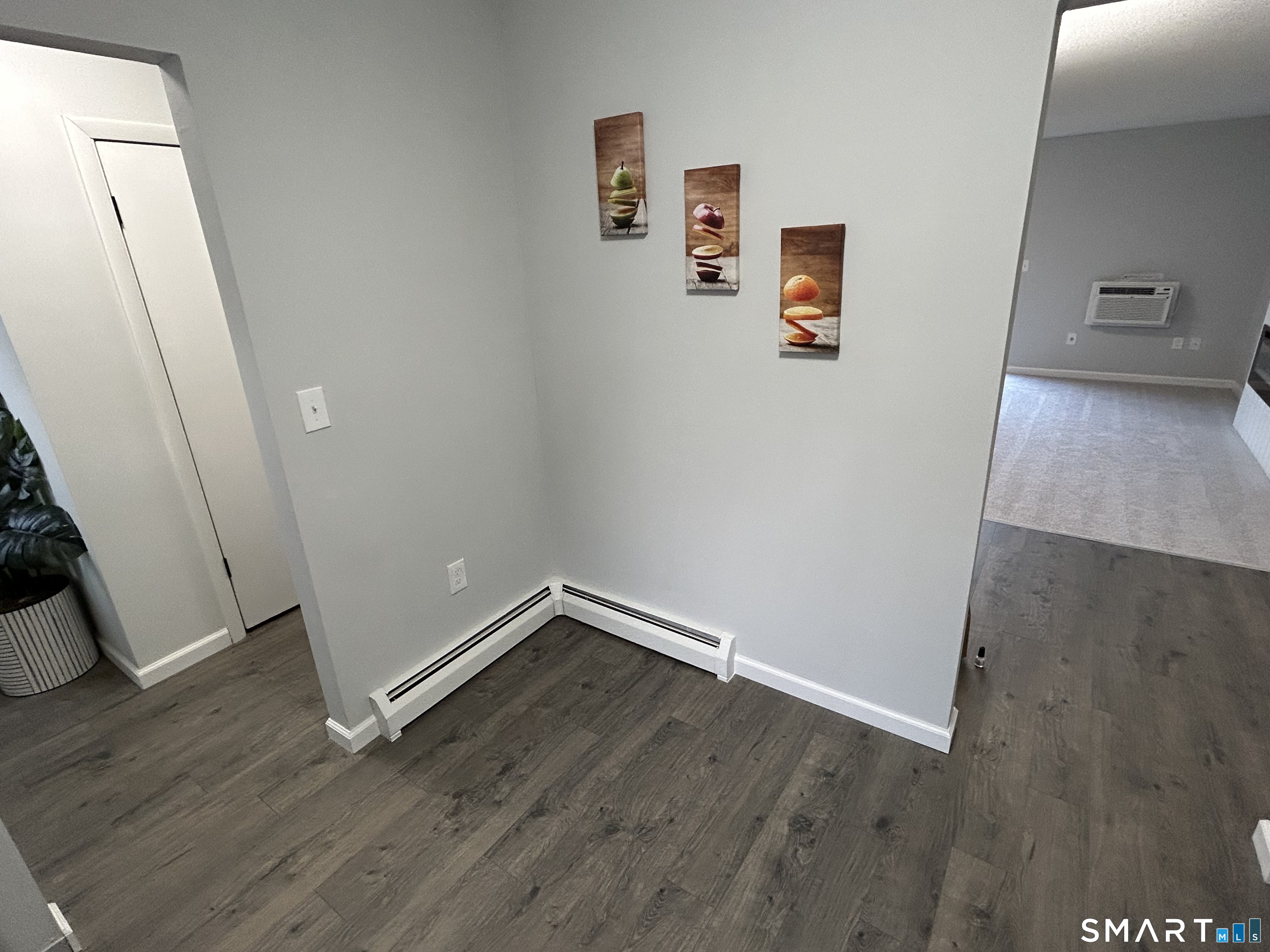 111 Sutton Place, Unit 111 Bloomfield, CT 06002 - Photo 24 of 39