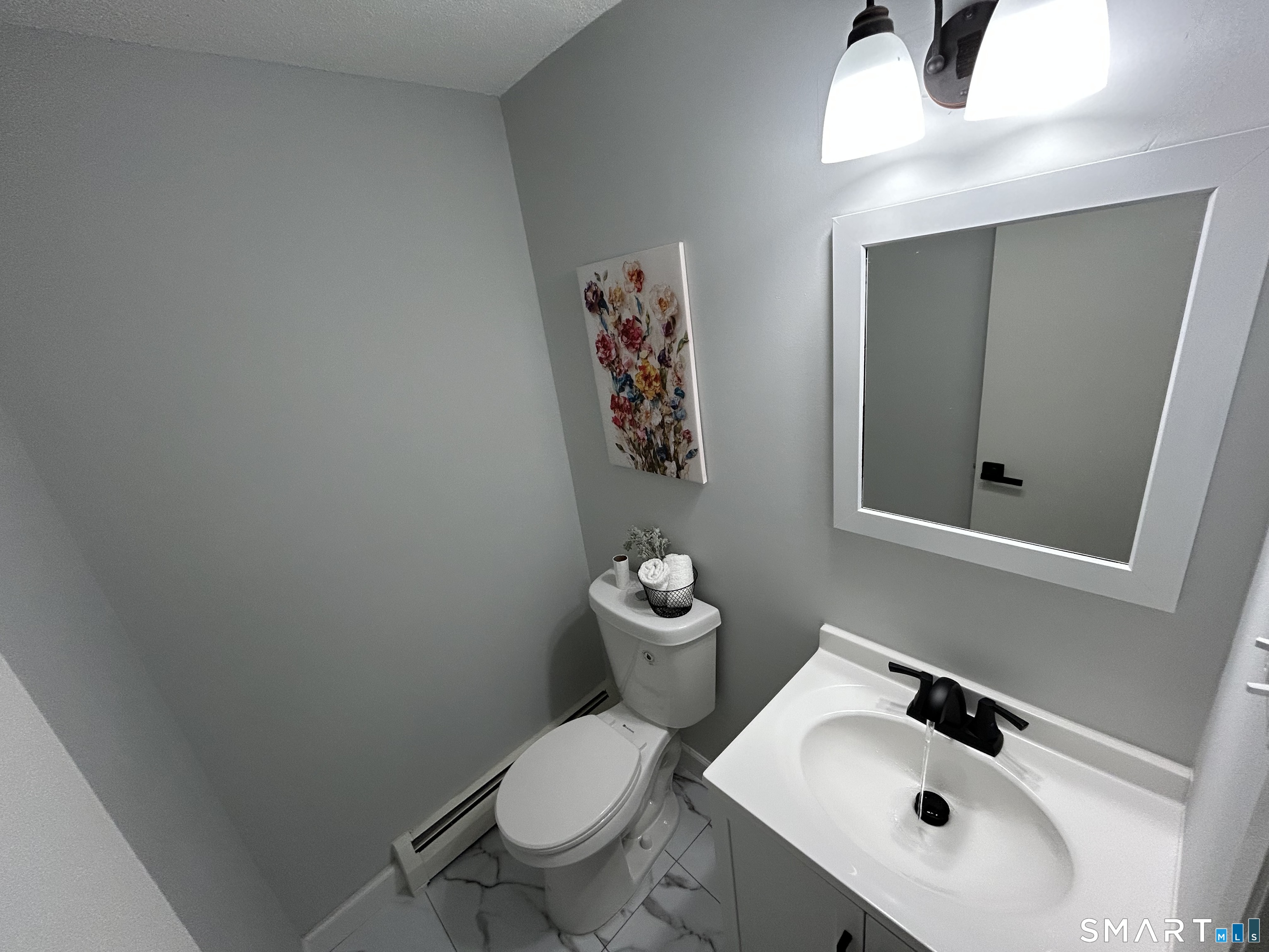 111 Sutton Place, Unit 111 Bloomfield, CT 06002 - Photo 5 of 39