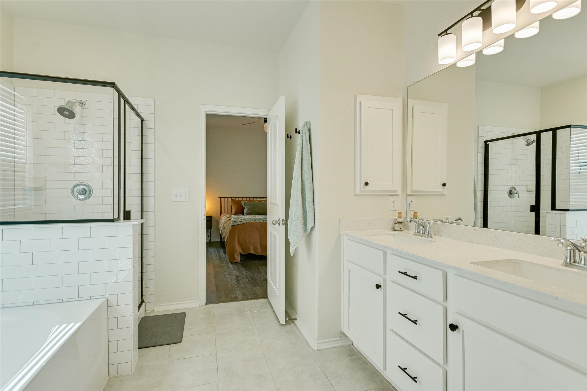 7216 Kilday Cove Austin, TX 78744 - Photo 13 of 29