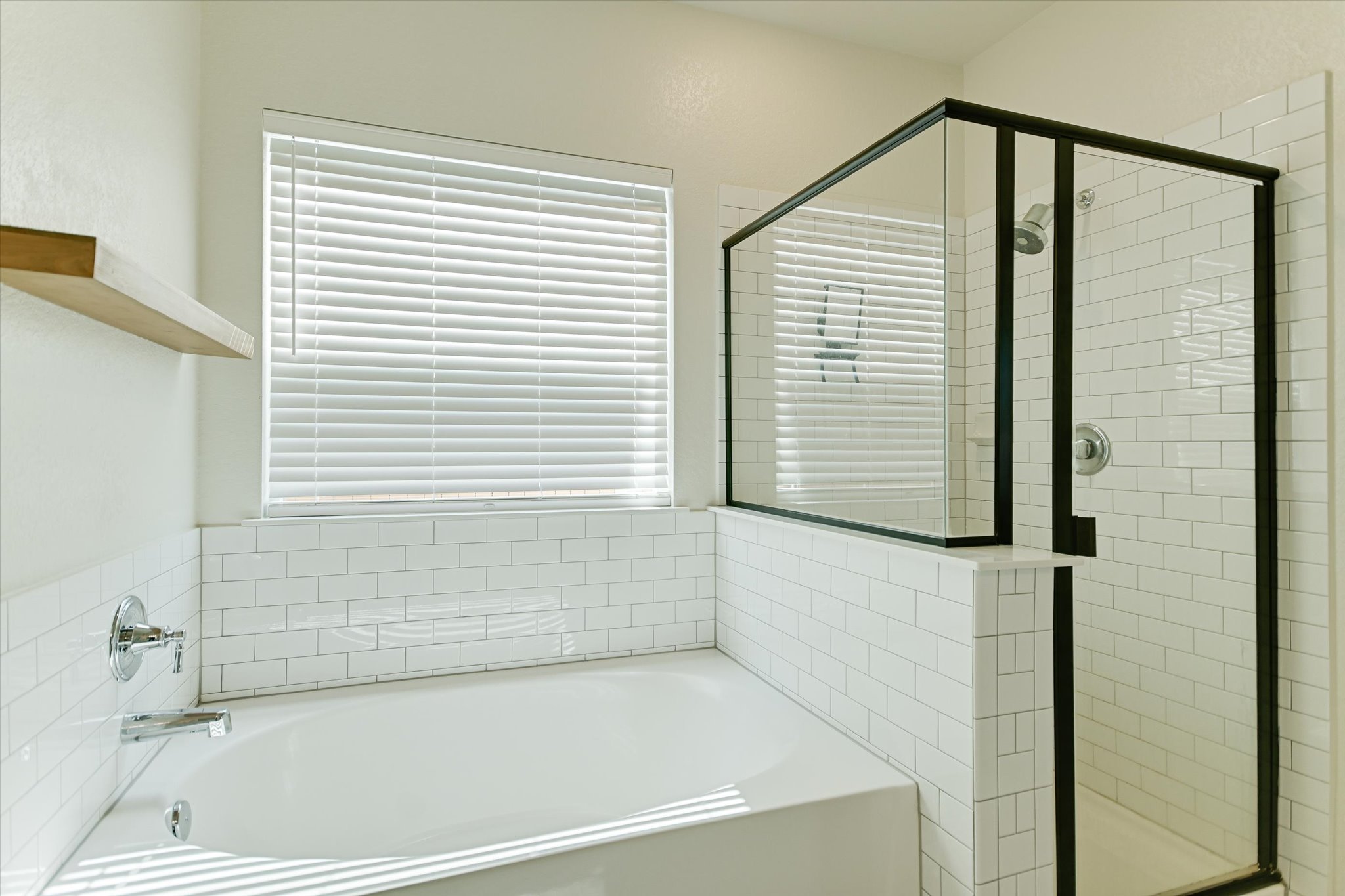 7216 Kilday Cove Austin, TX 78744 - Photo 14 of 29