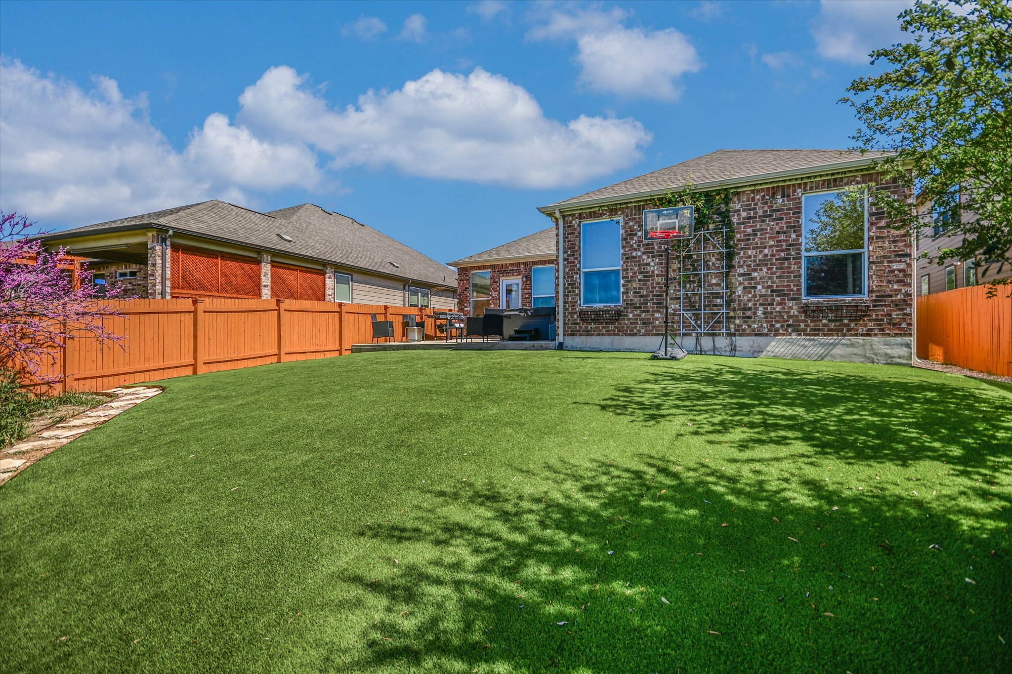 7216 Kilday Cove Austin, TX 78744 - Photo 4 of 29