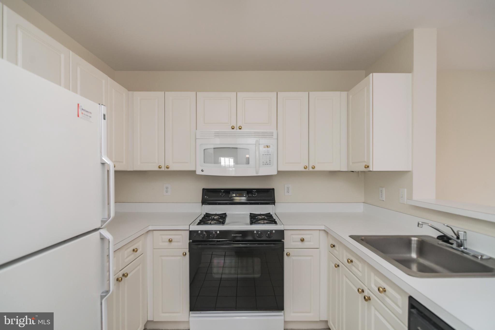 5573 Seminary Road, Unit 313 Falls Church, VA 22041 - Photo 14 of 27 Gallery Image 14