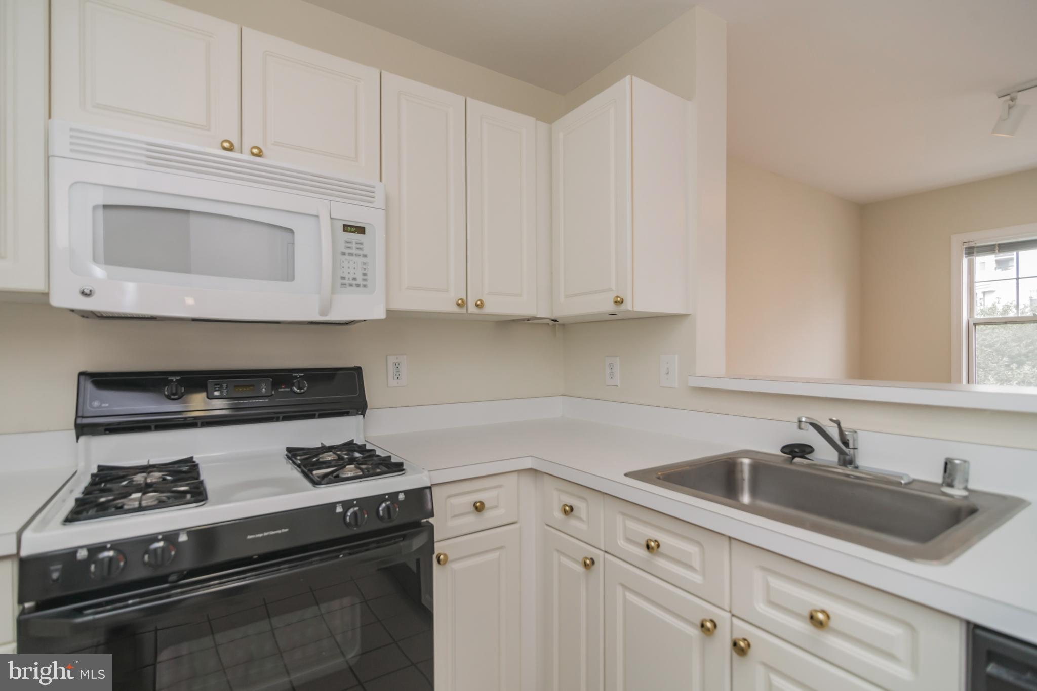 5573 Seminary Road, Unit 313 Falls Church, VA 22041 - Photo 15 of 27 Gallery Image 15
