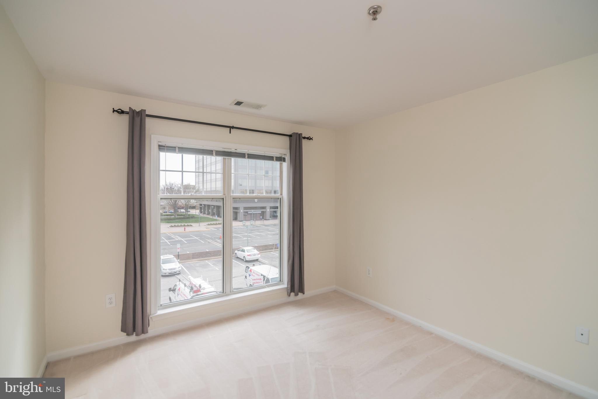 5573 Seminary Road, Unit 313 Falls Church, VA 22041 - Photo 17 of 27 Gallery Image 17