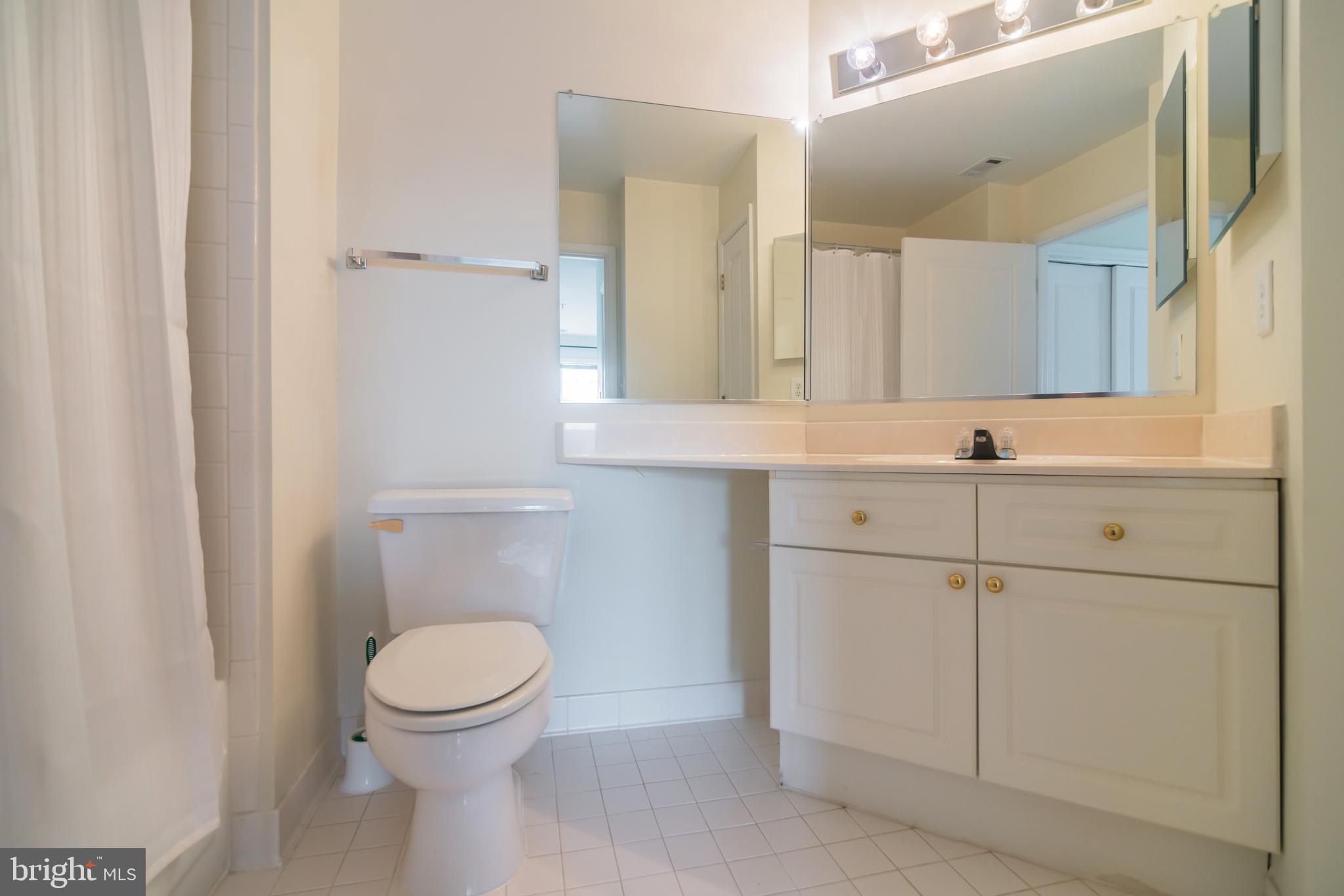 5573 Seminary Road, Unit 313 Falls Church, VA 22041 - Photo 22 of 27 Gallery Image 22