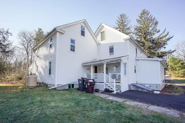 $2,300 | 1277 Southampton Road, Unit A, Westfield, MA 01085
