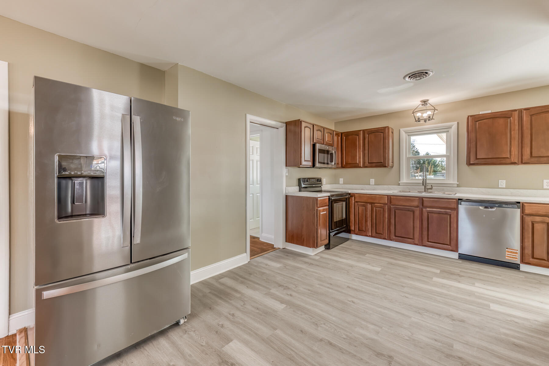 1140 Foxcroft Road Bristol, VA 24201 - Photo 11 of 50 1140 Foxcroft Rd-11