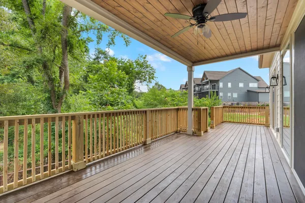 $899,995 | 279 Hammock Court, Winchester, TN 37398