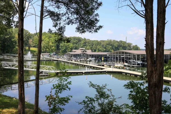 $899,995 | 279 Hammock Court, Winchester, TN 37398
