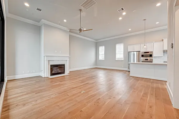 $3,250 | 2234 Lou Ellen Lane, Unit A, Houston, TX 77018