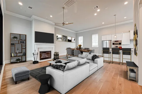 $3,250 | 2234 Lou Ellen Lane, Unit A, Houston, TX 77018