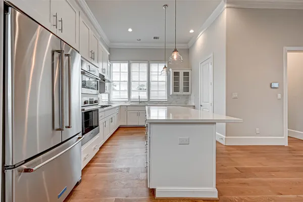 $3,250 | 2234 Lou Ellen Lane, Unit A, Houston, TX 77018