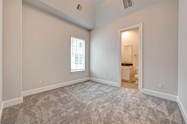 $3,250 | 2234 Lou Ellen Lane, Unit A, Houston, TX 77018