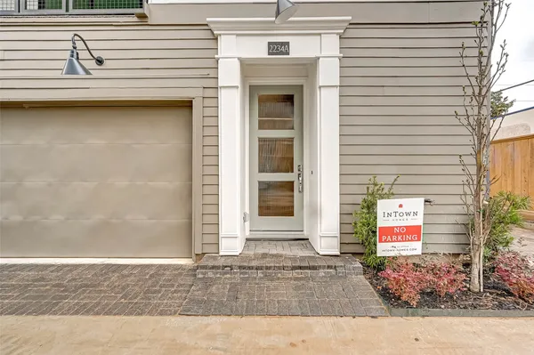 $3,250 | 2234 Lou Ellen Lane, Unit A, Houston, TX 77018