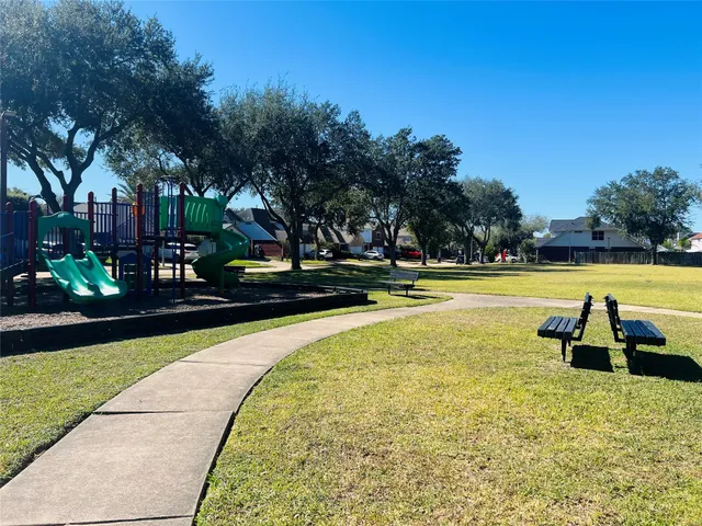 $310,000 | 8903 North Deer Meadow Drive, Houston, TX 77071