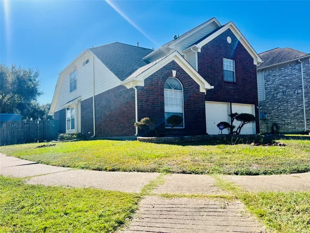 $310,000 | 8903 North Deer Meadow Drive, Houston, TX 77071