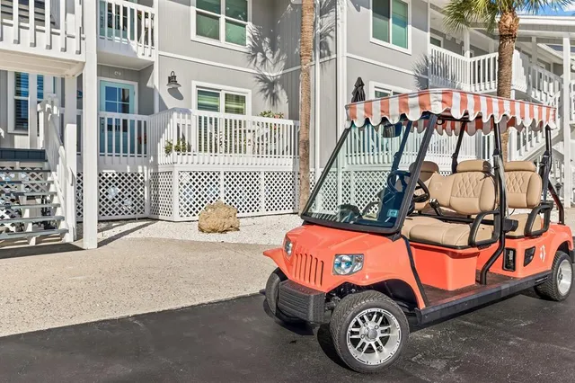 a car parked in front of a building