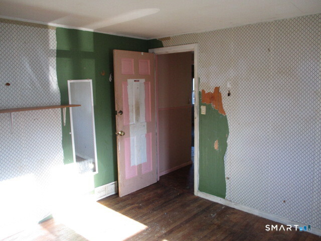 71 Broad Street Meriden, CT 06450 - Photo 13 of 21