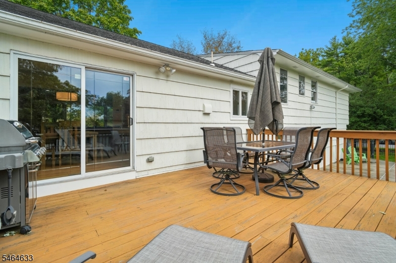 91 Ridge Drive Livingston, NJ 07039 - Photo 28 of 32 Gallery Image 28