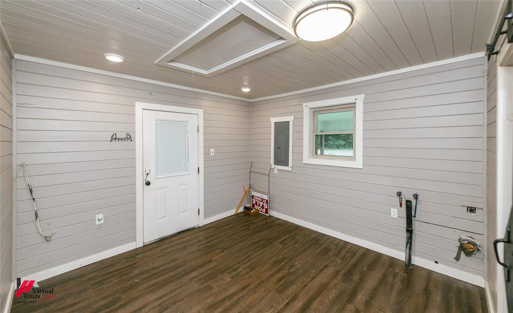 1177 Princeton Road Princeton, LA 71067 - Photo 20 of 34 a view of a livingroom with an empty space