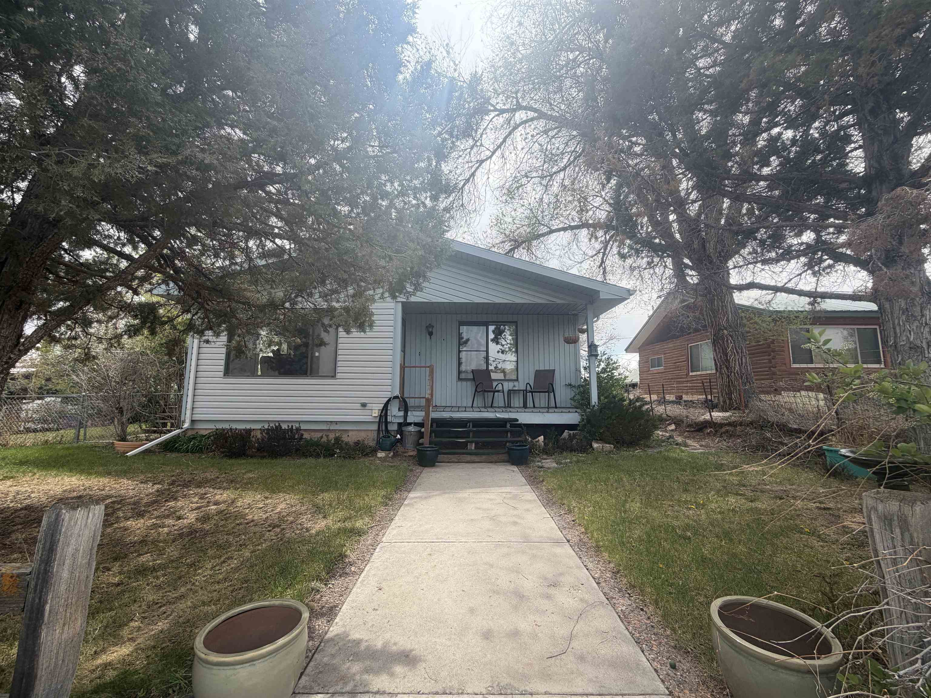 735 Mondell Street Thermopolis, WY 82443 - Photo 2 of 35