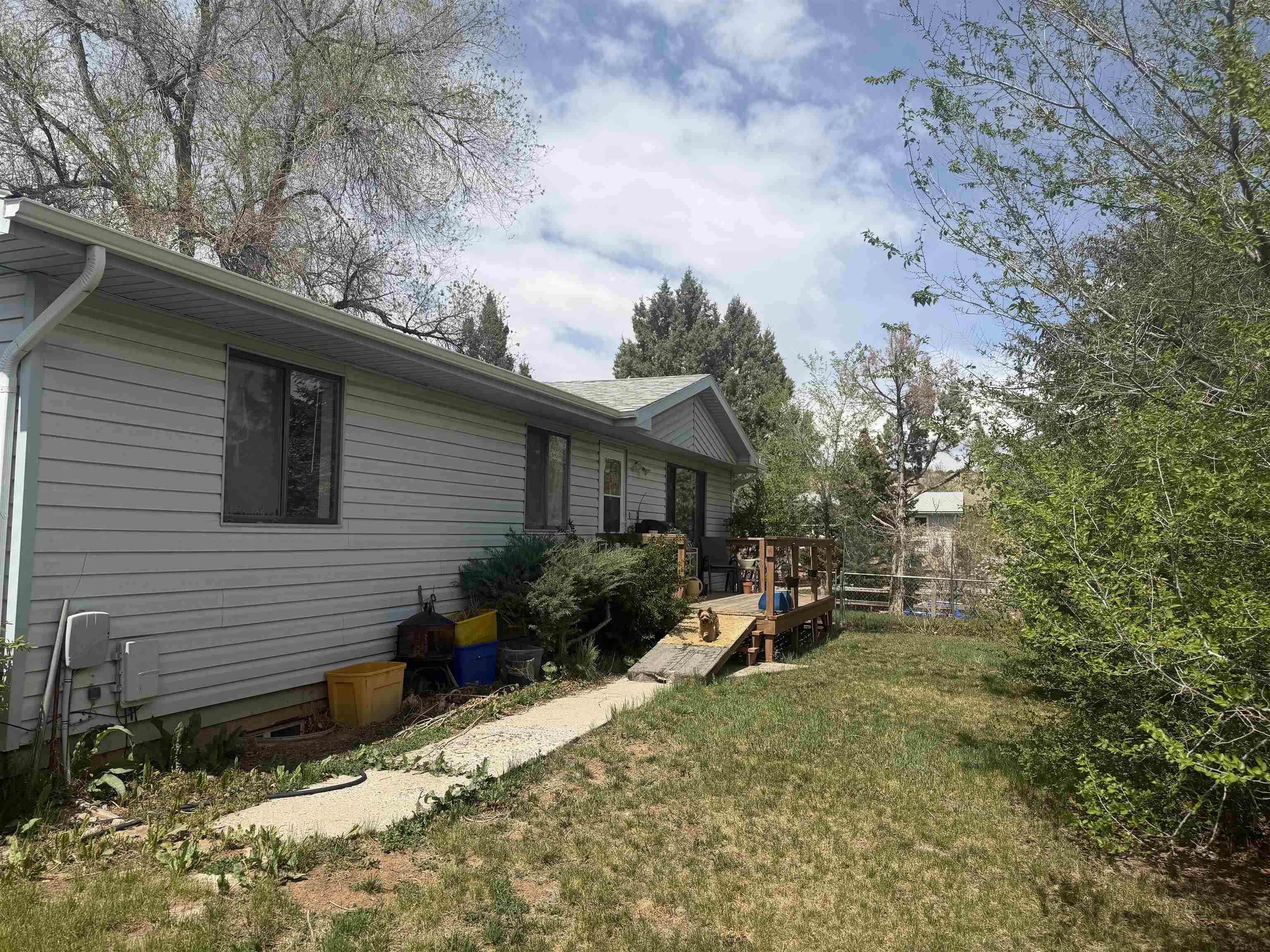 735 Mondell Street Thermopolis, WY 82443 - Photo 4 of 35