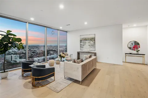 $1,995,000 | 1711 Allen Parkway, Unit 2301, Houston, TX 77019
