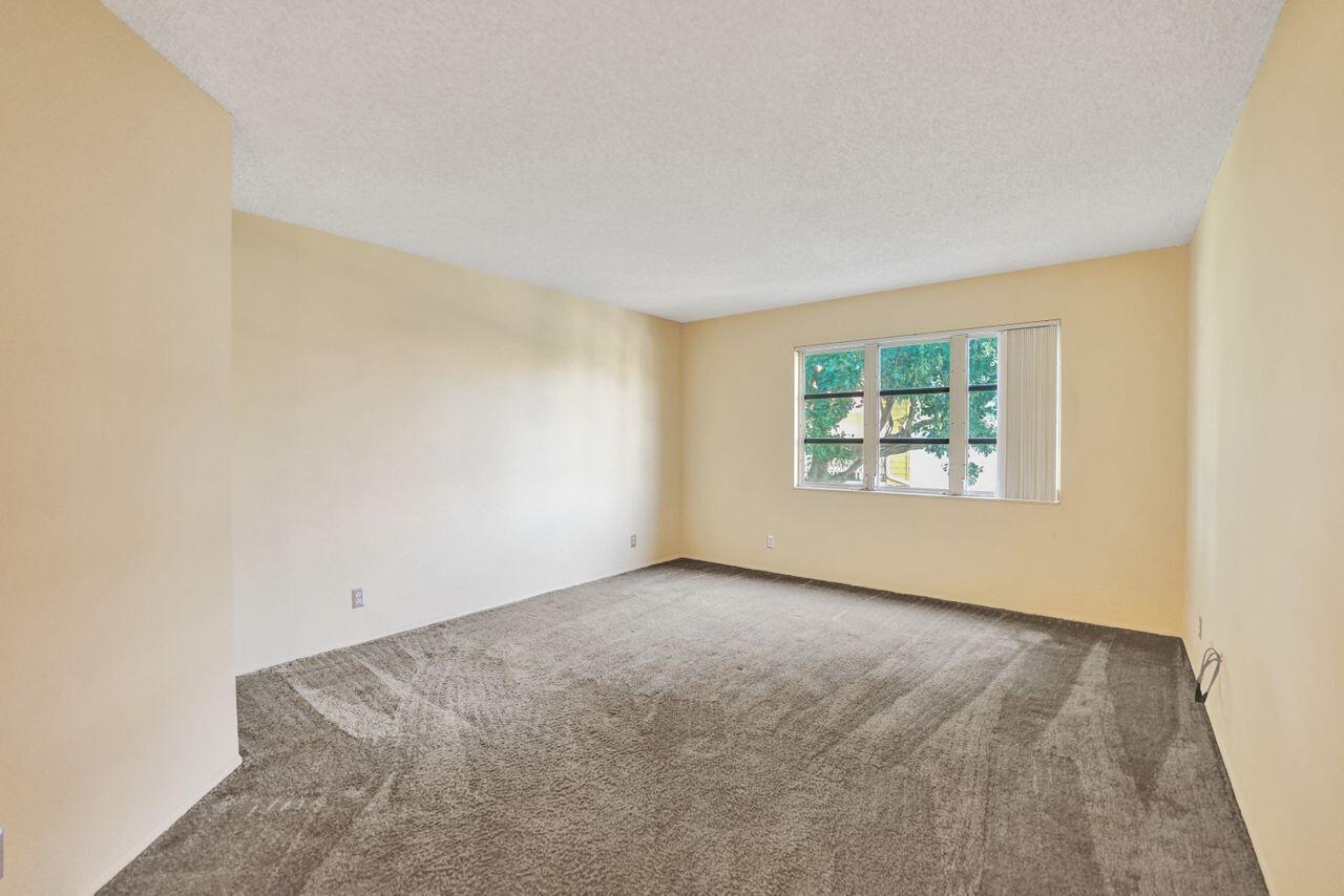 260 Seabreeze Circle, Unit 260 Jupiter, FL 33477 - Photo 14 of 29 RJP06592
