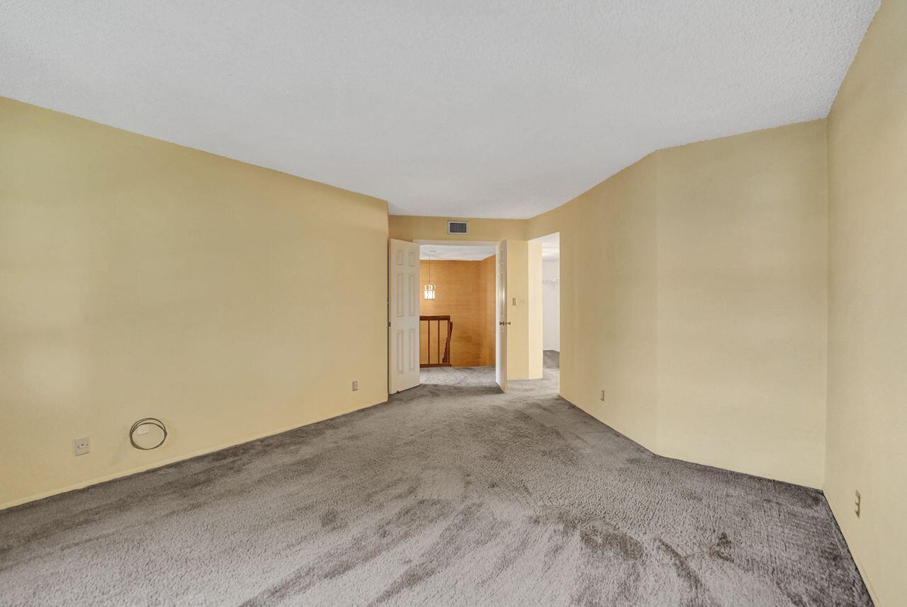 260 Seabreeze Circle, Unit 260 Jupiter, FL 33477 - Photo 15 of 29 RJP06598
