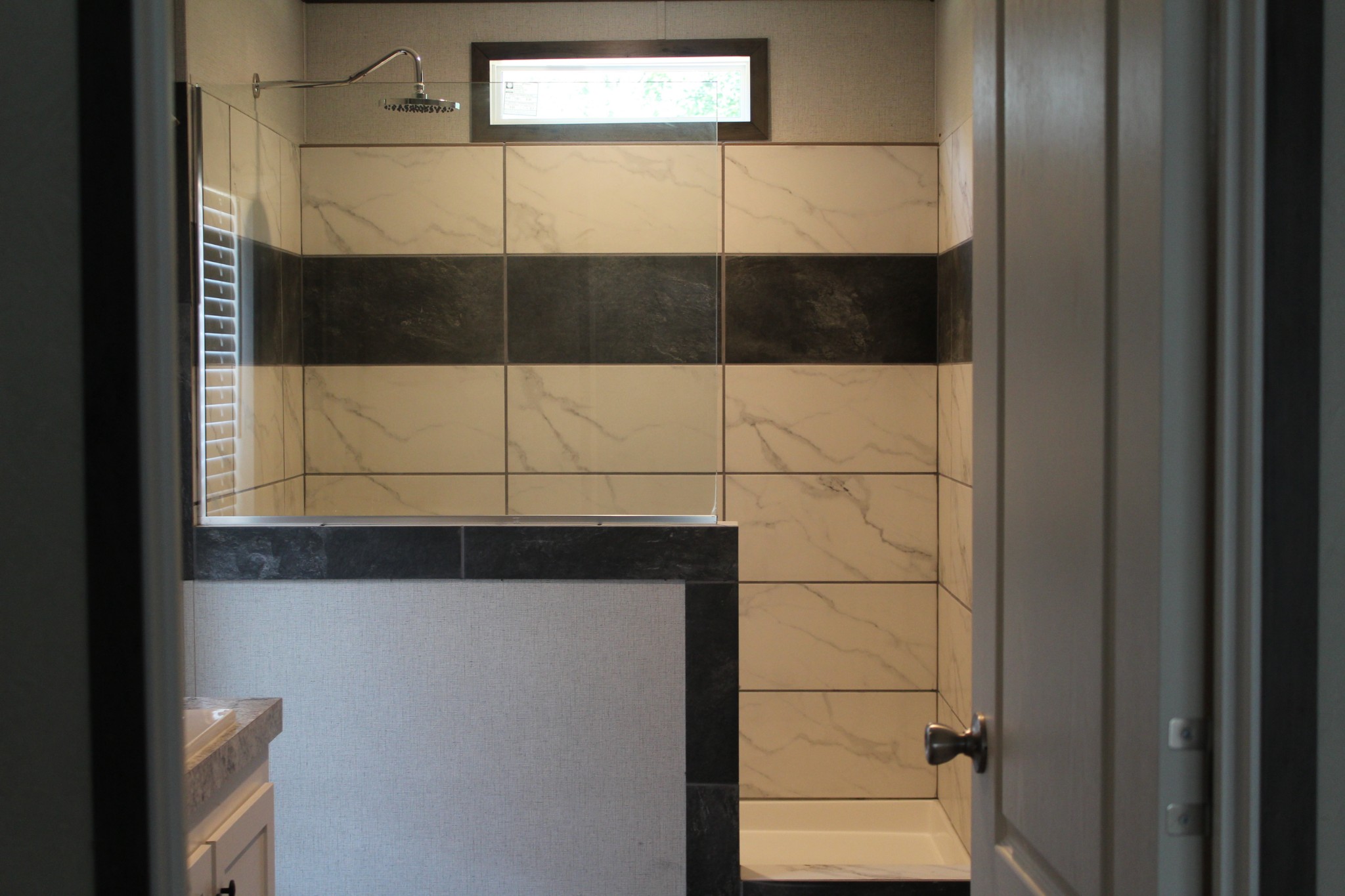 599 Days Road Lafayette, TN 37083 - Photo 10 of 16 a bathroom with a shower