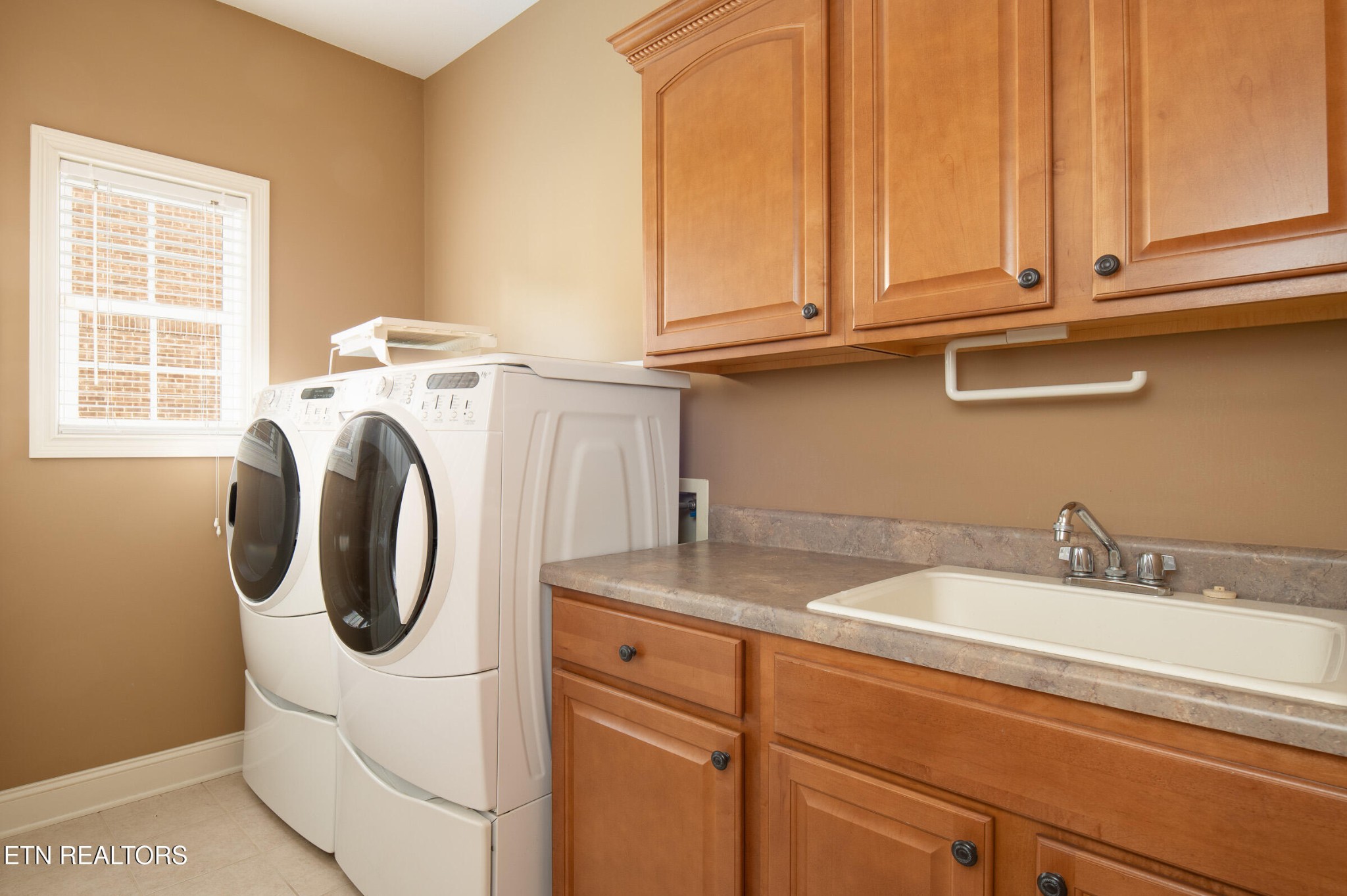 121 Meridian Way Clinton, TN 37716 - Photo 15 of 27 Gallery Image 15