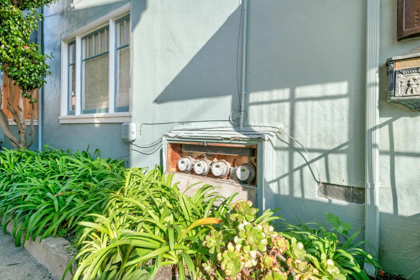 2319 Ward Street Berkeley, CA 94705 - Photo 6 of 17