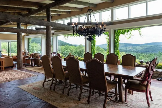 $2,999,000 | 25 Mountain Haunts Road, Winhall, VT 05340