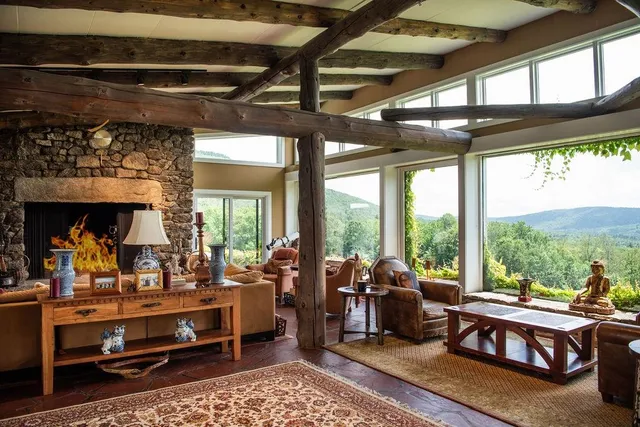 $2,999,000 | 25 Mountain Haunts Road, Winhall, VT 05340