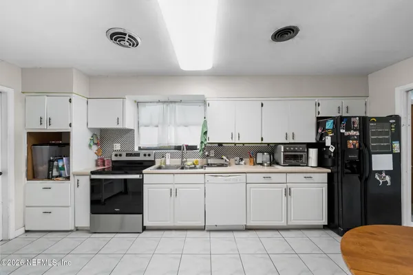 $365,000 | 3938 Sierra Madre Drive South, Jacksonville, FL 32217