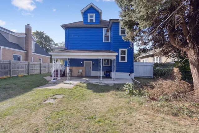 $225,000 | 434 16th Avenue, Rockford, IL 61104