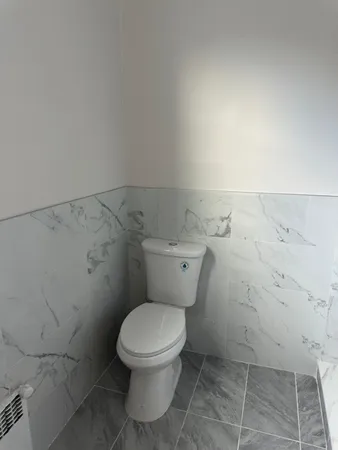 $2,400 | 143 West 26th Street, Bayonne, NJ 07002