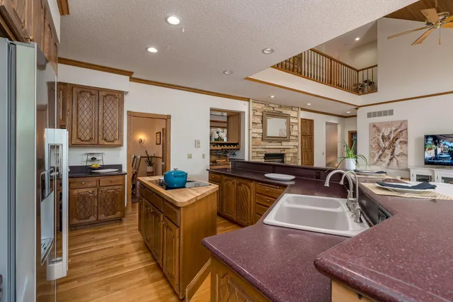 $1,099,000 | 17 Oriole Place, North Mankato, MN 56003