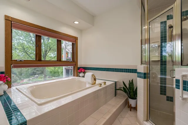 $1,099,000 | 17 Oriole Place, North Mankato, MN 56003