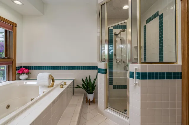 $1,099,000 | 17 Oriole Place, North Mankato, MN 56003