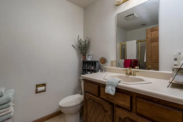 $1,099,000 | 17 Oriole Place, North Mankato, MN 56003