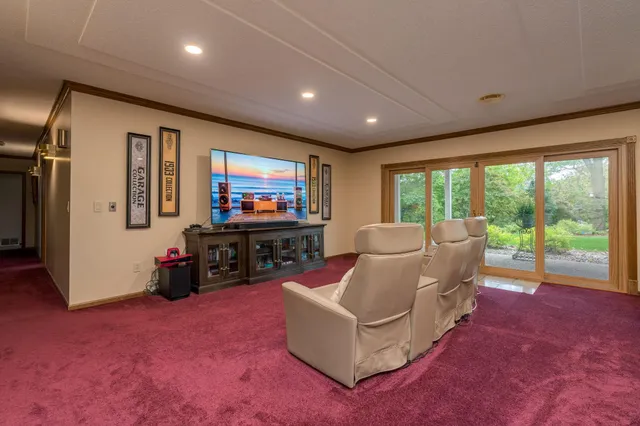 $1,099,000 | 17 Oriole Place, North Mankato, MN 56003