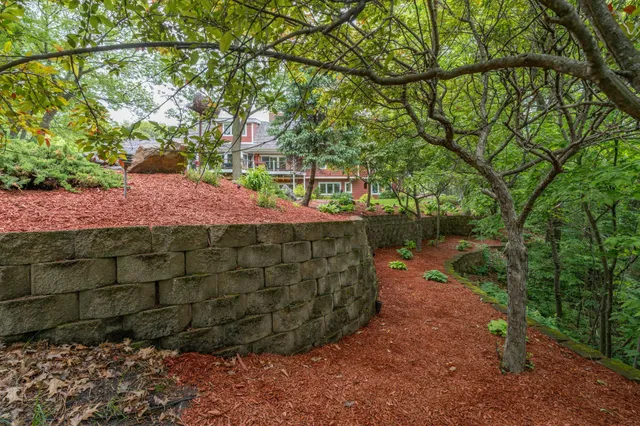 $1,099,000 | 17 Oriole Place, North Mankato, MN 56003